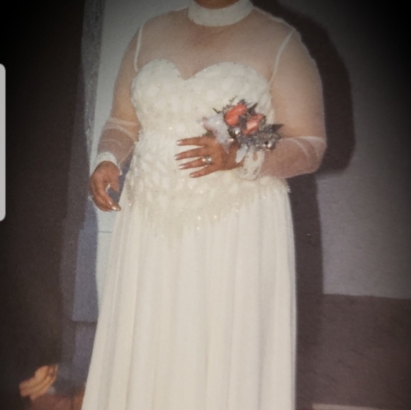 Peak Evenings Off-White Hand Beaded Gown - Picture 2 of 8